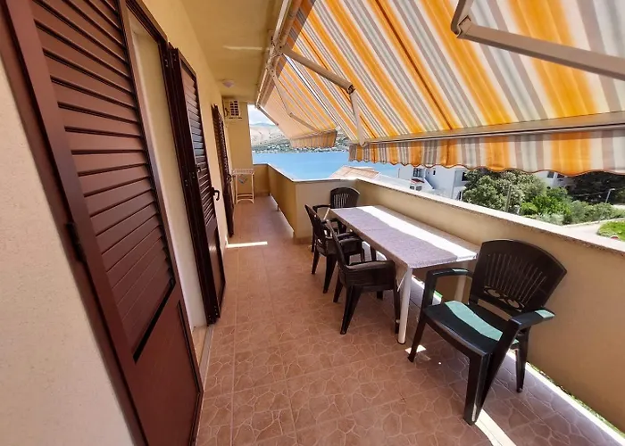 Lägenhet Apartments Villa Andreja *